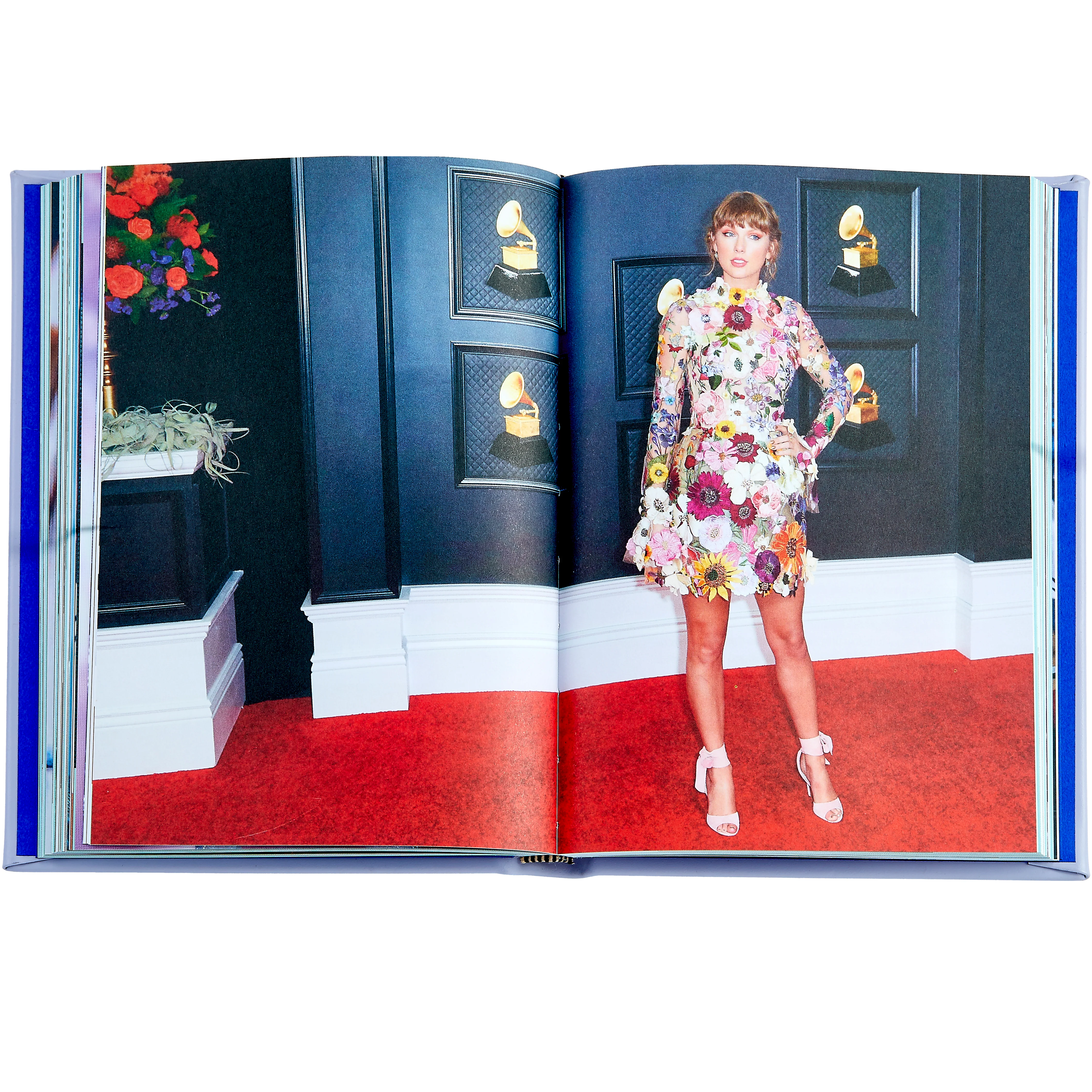 ICONS OF STYLE: TAYLOR SWIFT - Image 5